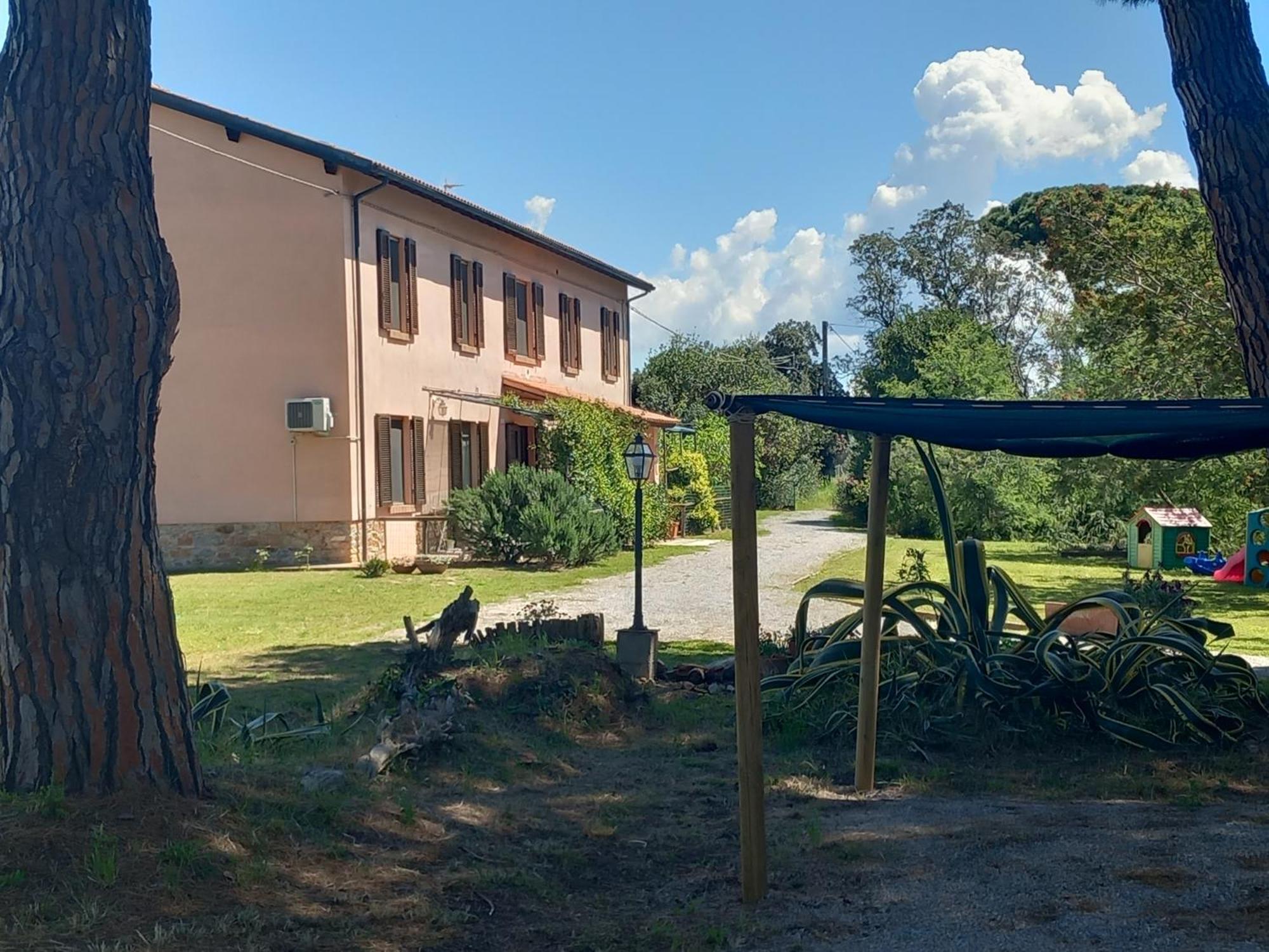 Podere S.Giulia - Casale S.Giulia Riotorto Exterior photo